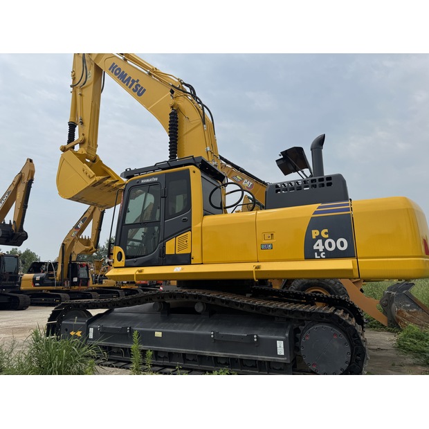 2024 Komatsu PC400-8-42696648