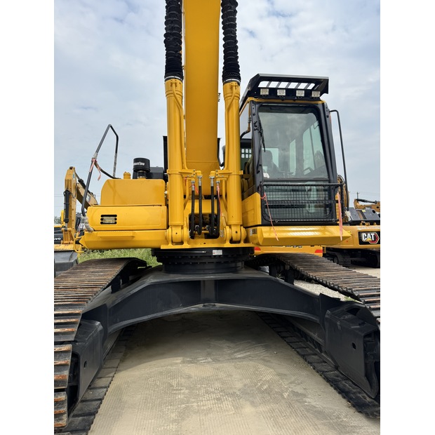 2024 Komatsu PC400-8-42696649