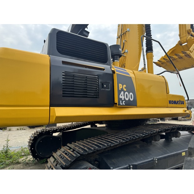 2024 Komatsu PC400-8-42696650
