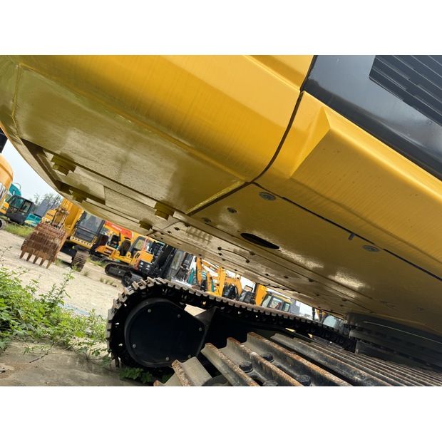 2024 Komatsu PC400-8-42696651