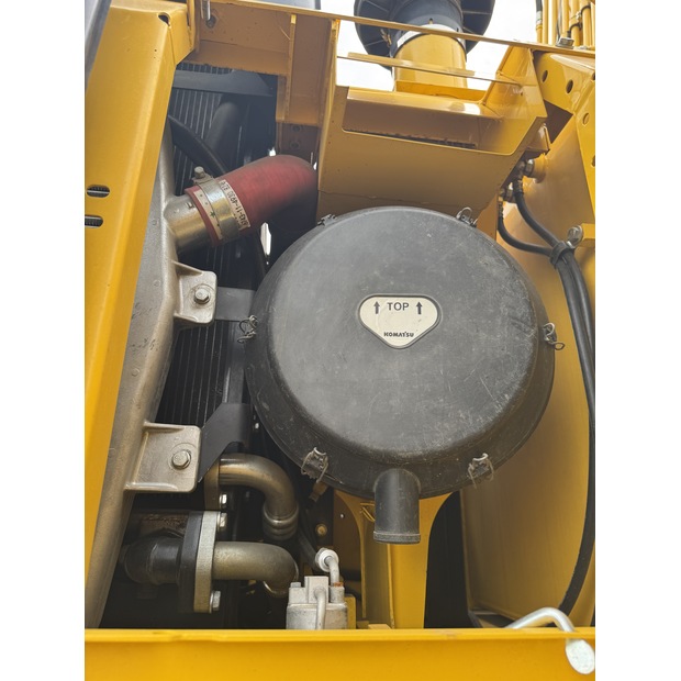 2024 Komatsu PC400-8-42696655