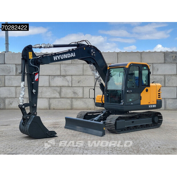 2024 Hyundai HX80N-42696947