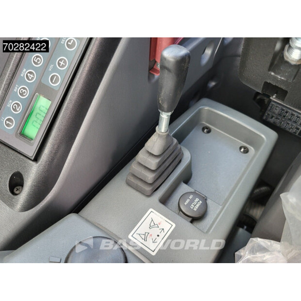 2024 Hyundai HX80N-42696974