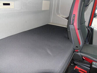 2017-volvo-fh-460-1323452-42697538