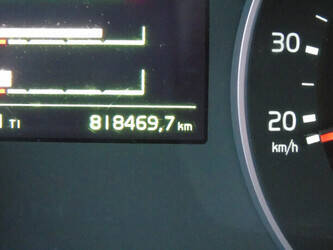 2017-volvo-fh-460-1323452-42697551