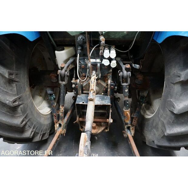 2006 نيو هولاند TL90A-42710527