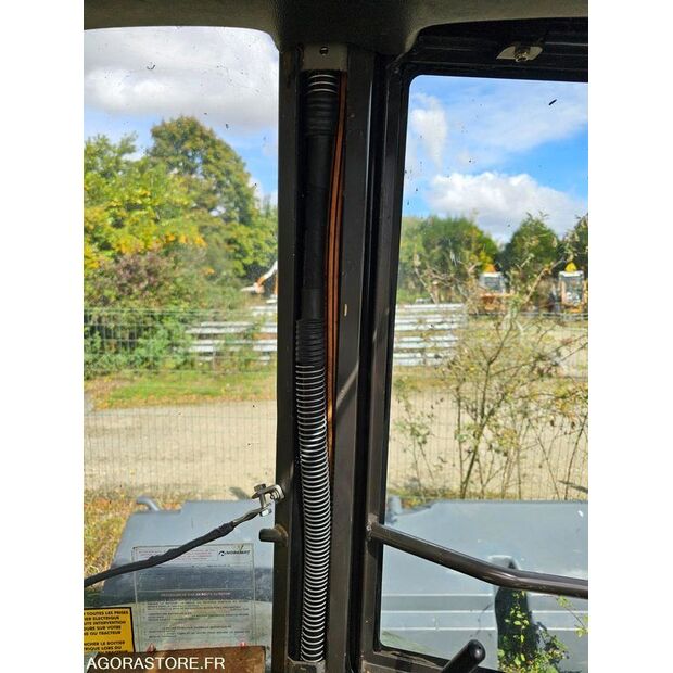 2009 CLAAS ERGOS 446-42711526