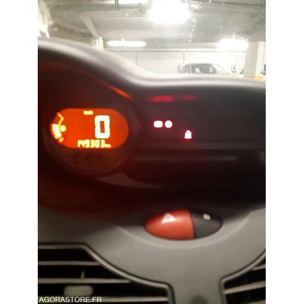 2010 Renault Twingo-42711653