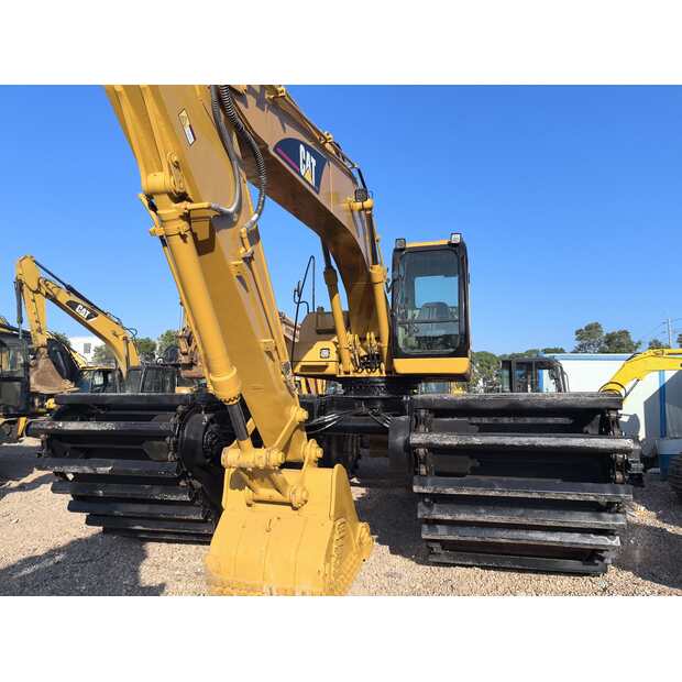 2023 Caterpillar 320CL-42711987