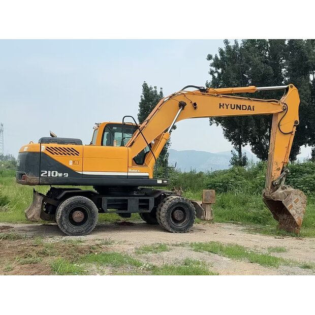 2021 هيونداي R210W-9-42711996