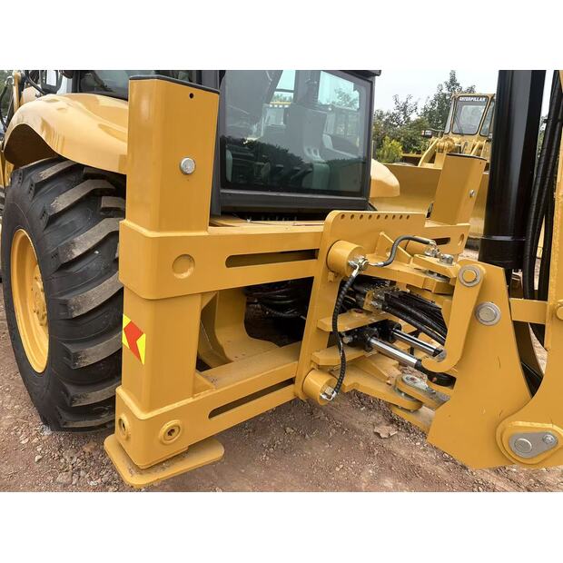 2024 Caterpillar 420F2-42724270