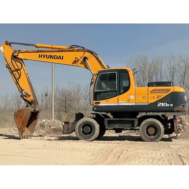 2019 هيونداي 210W-9-42724291