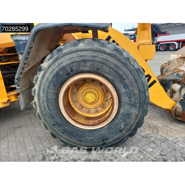 2017 Hyundai HL955-42724501