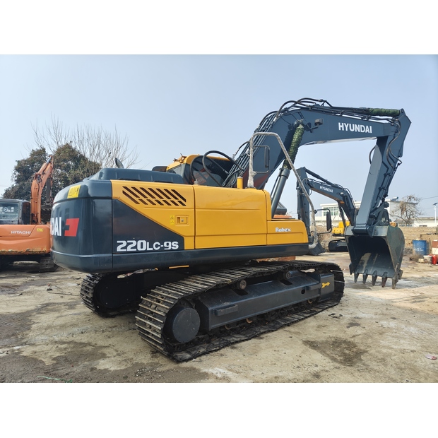 2024 Hyundai 220LC-9S-42724567