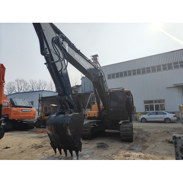 2024 Hyundai 220LC-9S-42724572