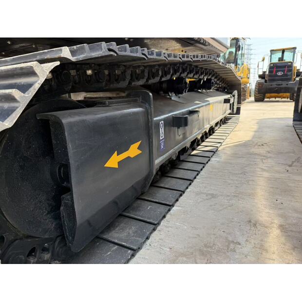 2024 Hyundai 220LC-9S-42724579