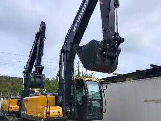 Image for TRACKED EXCAVATORS 2023 Hyundai 225LVS