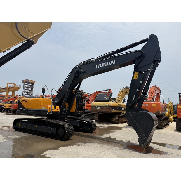 2024 هيونداي 305LC-9T-42724610