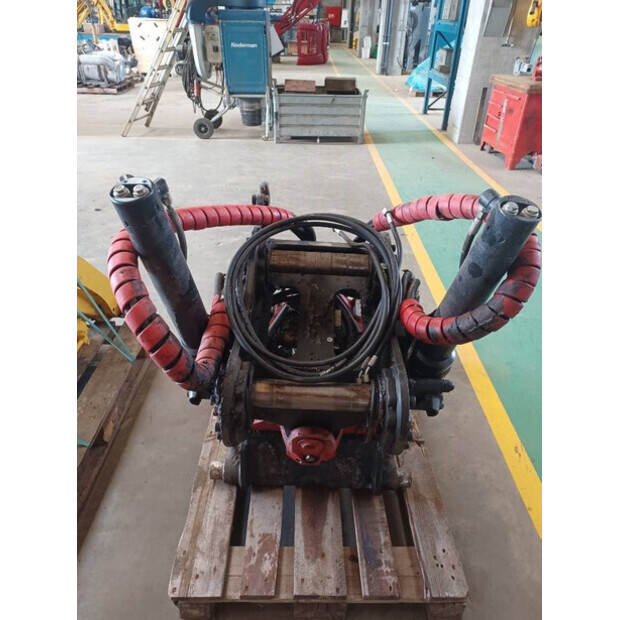 2022 روتوتيلت R4-42724777