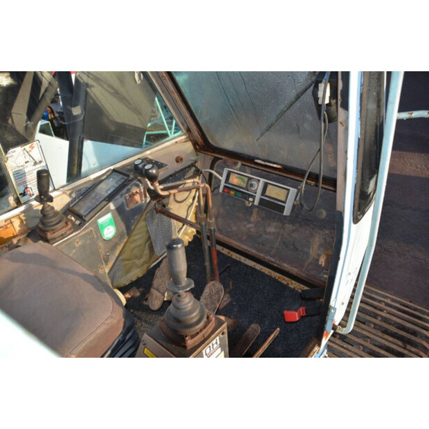 1992 Hitachi KH 125-3-42725410