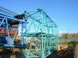 صورة ل قطع الغيار 2009 كوبيلكو CKE1800