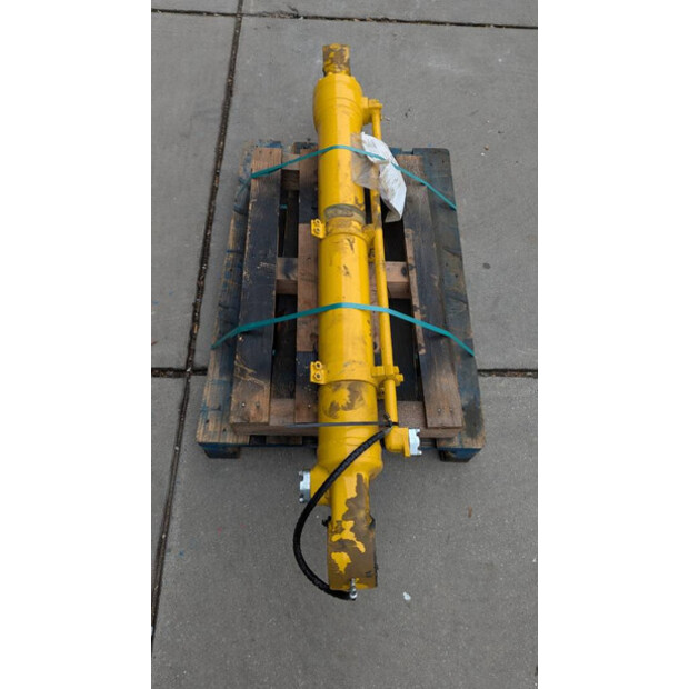 2022 Komatsu PC210LC-10-42725713