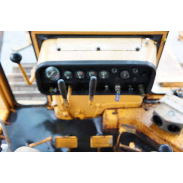 1979 كوماتسو D155A-1-42725820
