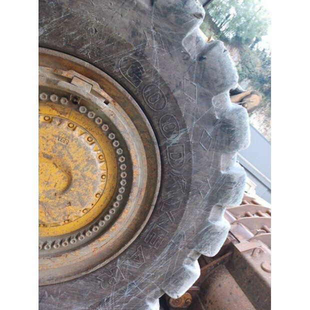 2006 Komatsu WA800-3-42725996
