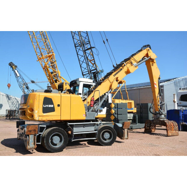 2017 ليبهير LH22M-42726079