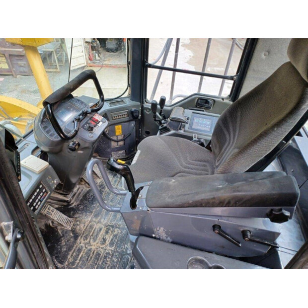 2006 Komatsu WA800-3-42726083