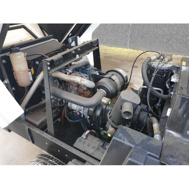 2014 Kaeser M 31 PE-42727112