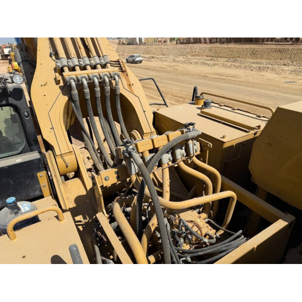 2022 Caterpillar 395-42727138