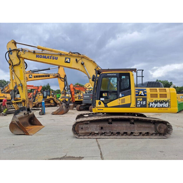 2016 كوماتسو HB 215 LC-2-42727253