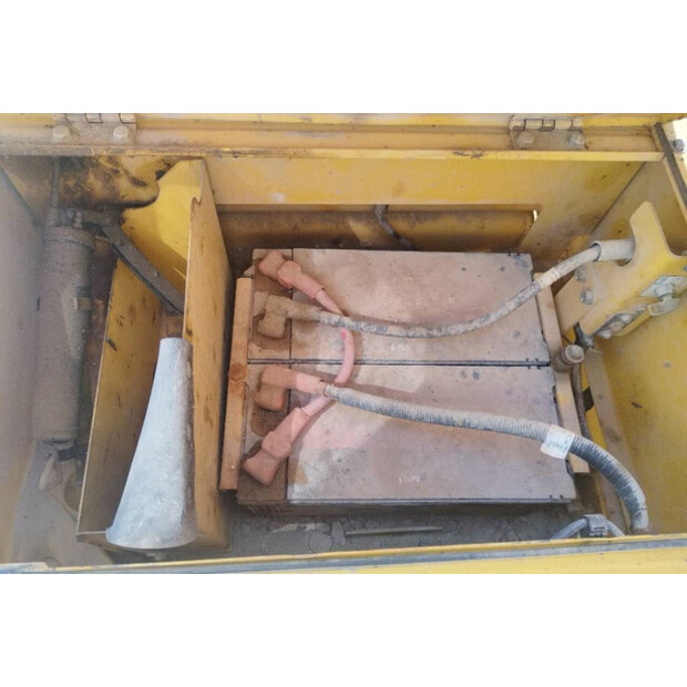 2022 Komatsu PC500LC-10M0-42727328