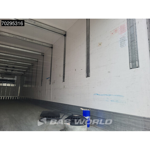 2014 Lamberet Carrier Vector 1550-42728449