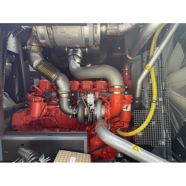 2023 Atlas-Copco X 28 STAGE V-42728695