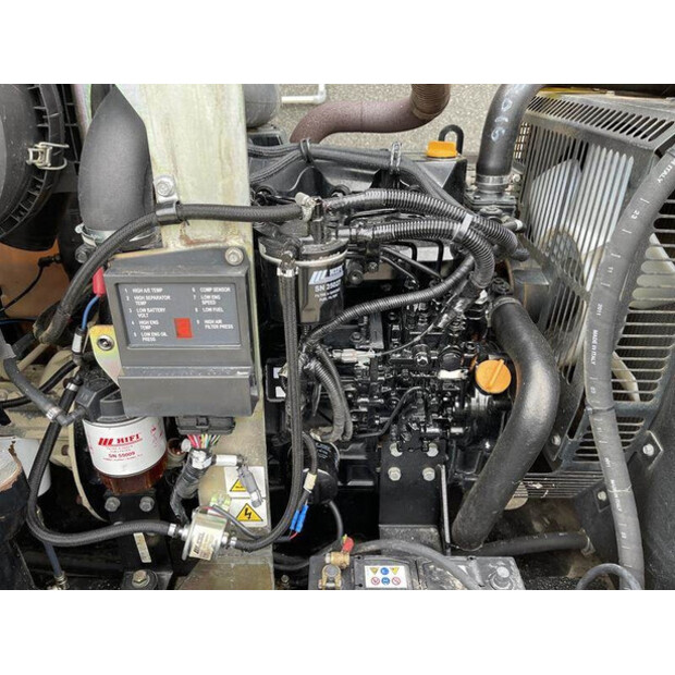 2012 دووسان 7/51-42728758