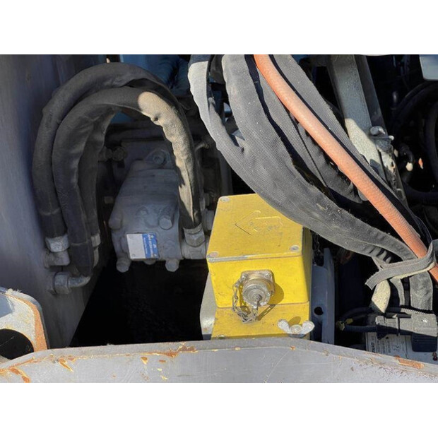 2015 Atlas Copco / ATLAS COPCO F 1200 CS-42728835