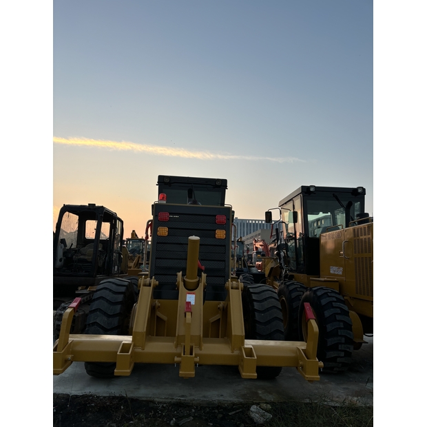2024 Caterpillar 140K-42728904