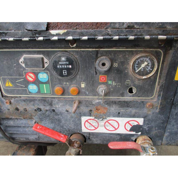 2001 INGERSOLL RAND 7/31-42729435