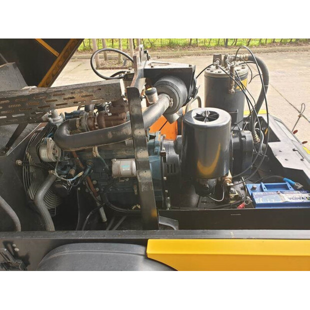 2011 Kaeser M50-42729804