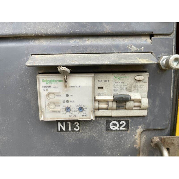 2011 أطلس كوبكو QAS 325-42729883