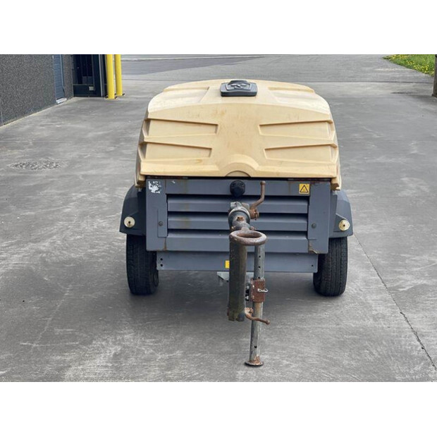 2011 Atlas-Copco XAS 37-42730308