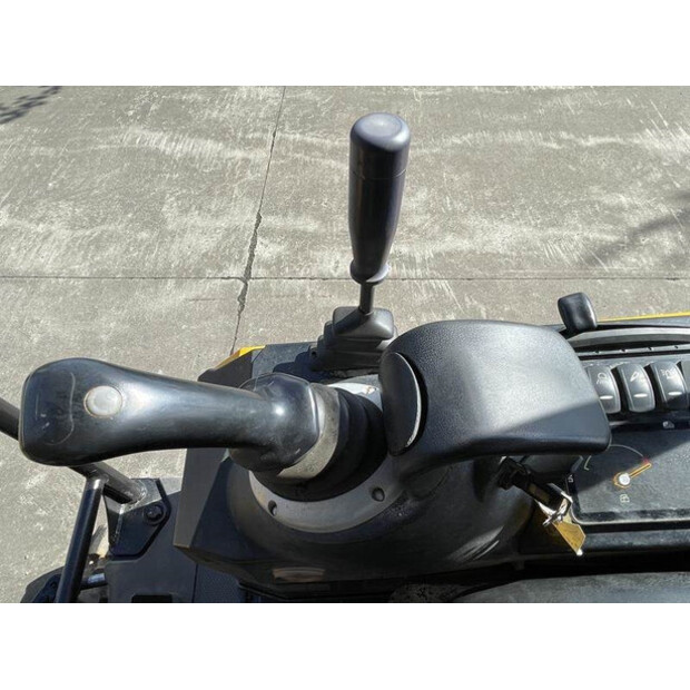 2019 JCB 15C-1-42730397