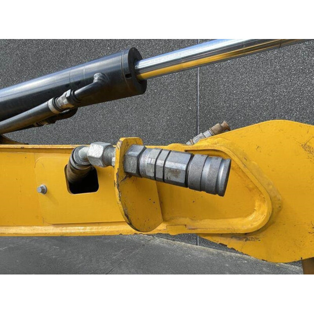 2019 JCB 15C-1-42730404