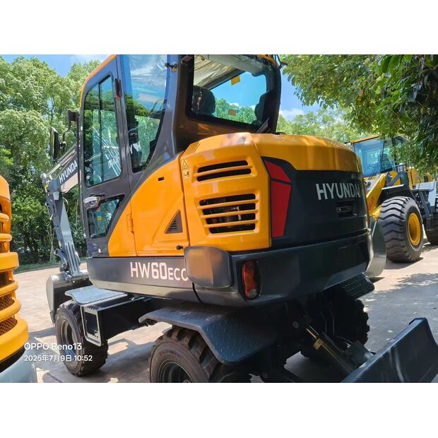 2024 هيونداي HW60-42730426