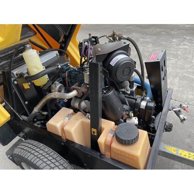 2015 Kaeser M 20-42731815