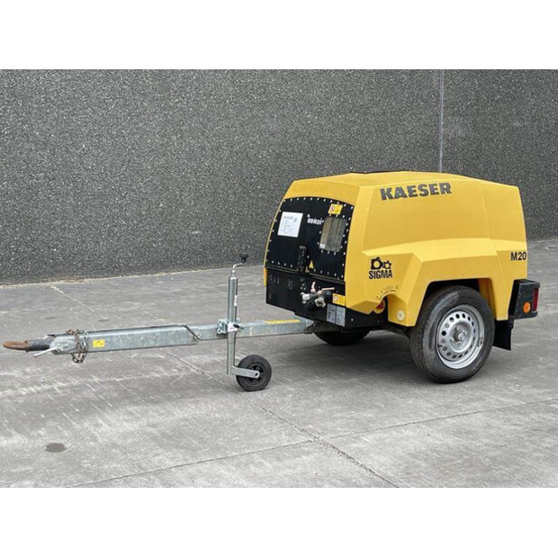 2015 Kaeser M 20-42731819