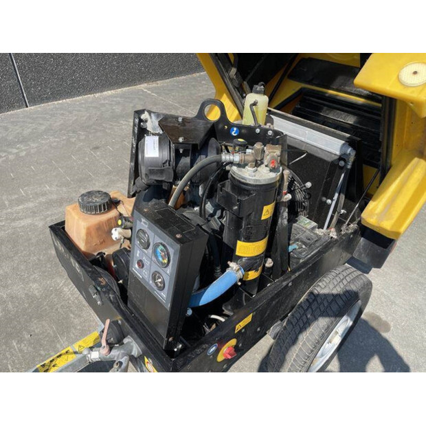 2015 كيزر M 20-42731873