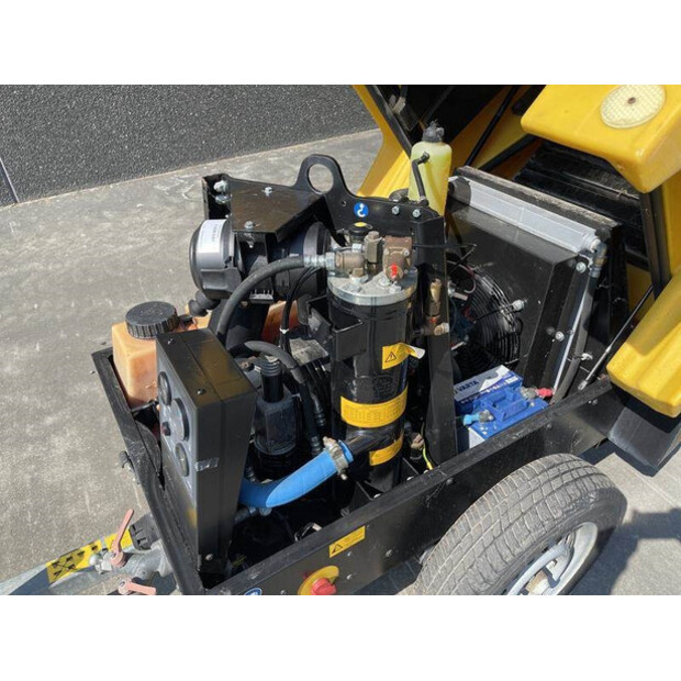 2015 Kaeser M 20-42731890